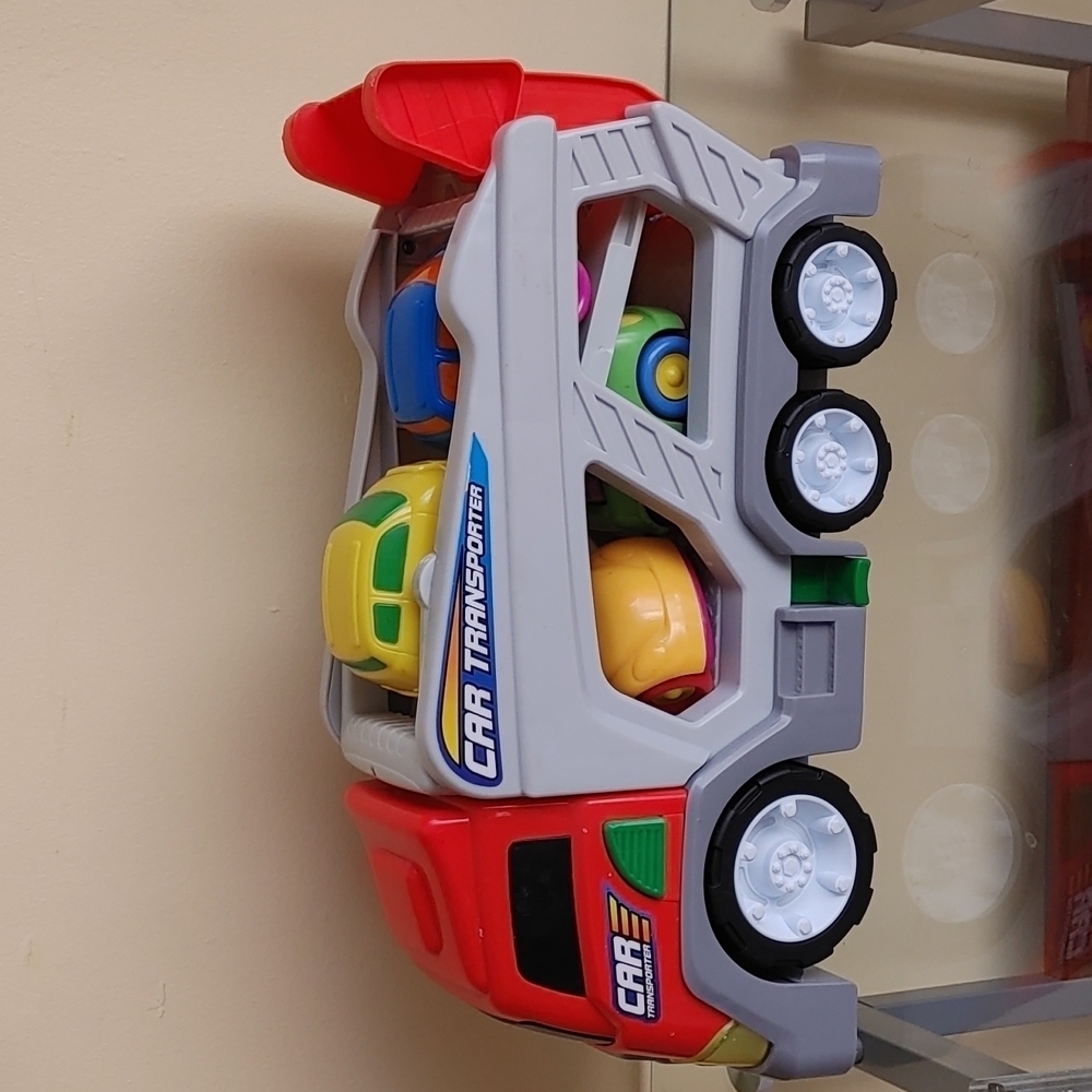 Kids Connection Car‎ Transporter